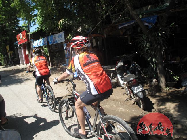 Luang Prabang Cycle To Vientiane - 7 Days