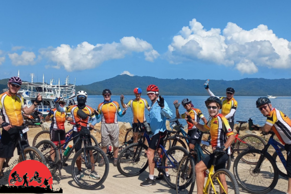 12 Days Saigon Biking to Hue and Train to Hanoi