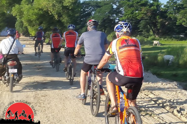 6 Days Hanoi Cycle To Mai Chau - Ninh Binh - Halong Bay