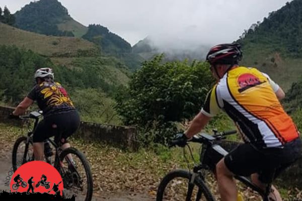 20 Days Hanoi Biking To Saigon Via Central Highlands