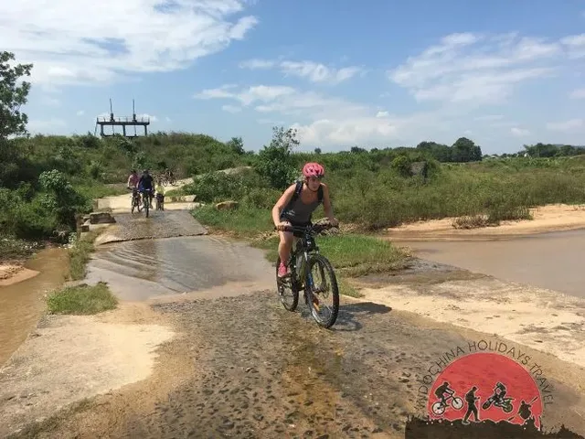 10 Days Loop Cycling From Northwest To East Tour