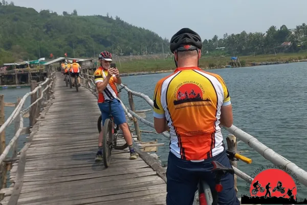 2 Days Hanoi Cycling To Tam Dao Mountain